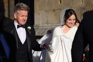 Se casó Holly, la hija de Gordon Ramsay: de la boda estilo “Bridgerton” al look de Victoria Beckham y el drama familiar