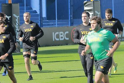 Gorrisen, Boffelli, Medrano y Pieretto durante el captain’s run en Vélez; hoy habrá unos 30.000 espectadores para alentarlos