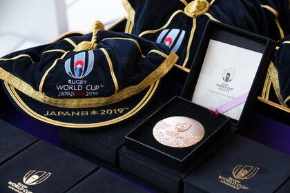 Gorros y medallas, los recuerdos para los jugadores de Argentina