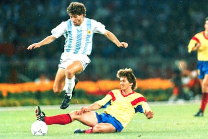 En el segundo tiempo, el DT Bilardo apostó a la velocidad y a la altura del Galgo Dezotti