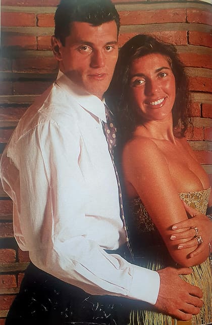 Goycochea y Ana Laura: en los 90, cuando la imagen del arquero ataja penales enamoró al país