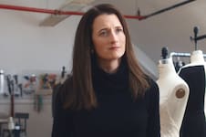 Una “Kennedy” con ADN de Oscar: la actriz hija de una leyenda de Hollywood que brilla en la serie del momento