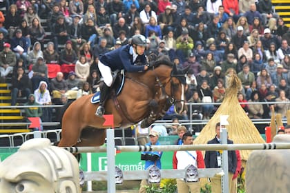 Gracias a su desempeño en los Panamericanos de Lima, Larocca y Finn Lente se clasificaron para los Olímpicos de Tokio; luego se sumaría el resto del equipo argentino, que subió al cuarto puesto a raíz de una sanción al conjunto canadiense por dopaje.