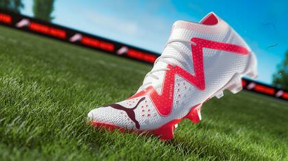 Gracias a su diseño estos botines mejoran el agarre y el control del balón.