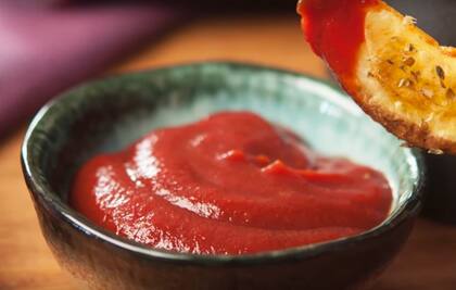 Gracias al ácido acético presente en el vinagre, tiene importantes propiedades de limpieza