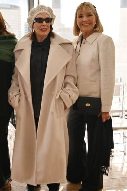 Graciela Borges posa con su gran amiga Adriana Costantini