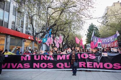 Graciela Carrizo, la mamá de Julieta, durante la marcha Ni Una Menos que se organizó para repudiar el fallo judicial.