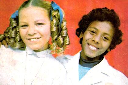 Graciela Cimer y César Gorosito, Etelvina y Cirilo en Jacinta Pichimahuida, la maestra que no se olvida