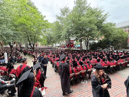 Graduación en la Universidad de Harvard.