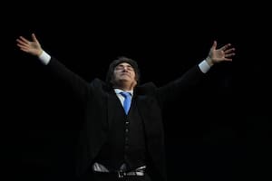 Javier Milei calificó de “impresentable” a Pedro Sánchez y elogió a Trump por “terminar con el socialismo del siglo XXI”