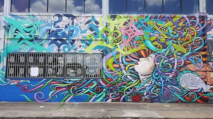 Graffiti Park incluía murales de Selena Quintanilla, George Floyd y raperos de la ciudad