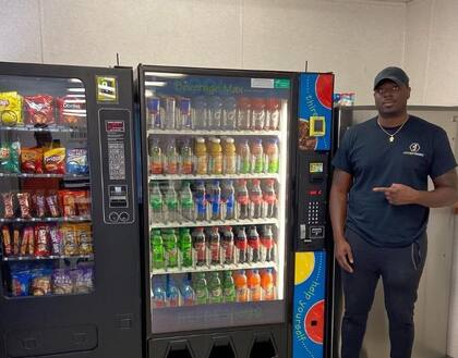 Gram también es coach de negocios