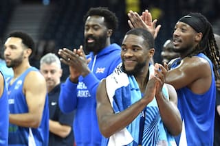 Gran Bretaña sorprende a Montenegro en Eurobasket y Sengun guía a Turquía al triunfo ante Serbia