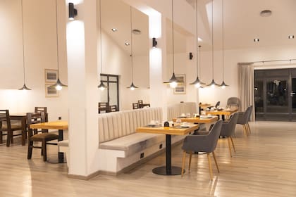 GRAN CACIQUE, el restó del hotel abre todos los días para almorzar y cenar, también para no huéspedes.