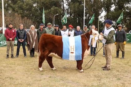 Gran Campeón Hembra de la exposición