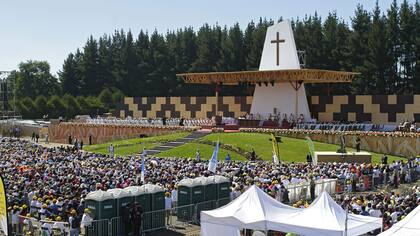 Gran cantidad de fieles aisitieron a la misa del Papa en temuco