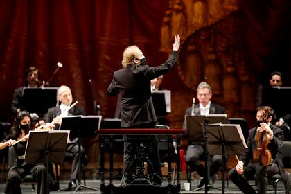Gran concierto de la Filarmónica de Buenos Aires, con la batuta de Arturo Diemecke, en la reapertura del Teatro Colón