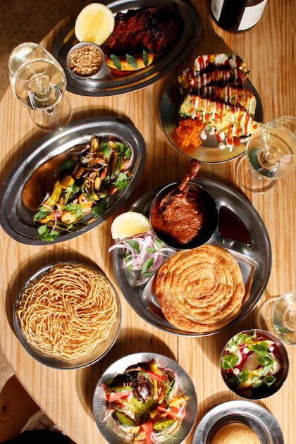 Gran Dabbang fue pionero en la cocina "de platitos"