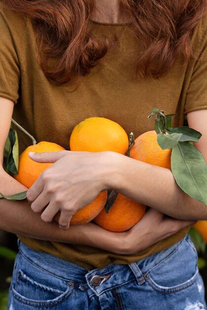 Granadas, naranjas y cítricos protegen el sistema inmunitario contra estados gripales y son fáciles de cultivar en la huerta