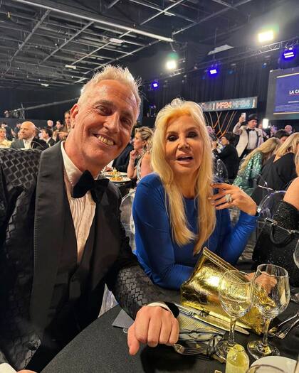 Grandes amigos, Marley y Susana compartieron mesa.