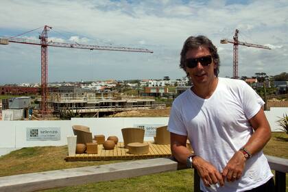 Gravier muestra con orgullo el avance del proyecto inmobiliario en Punta del Este