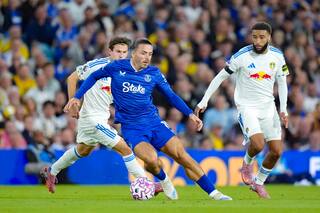 Grealish debuta con Everton en derrota ante el ascendido Leeds en la Liga Premier