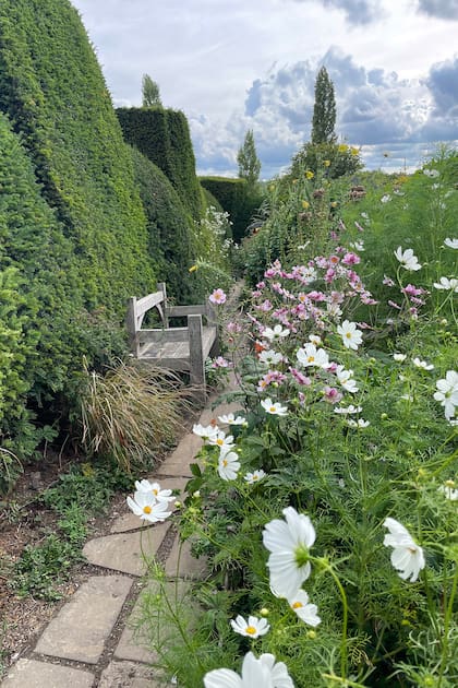 Great Dixter no es solo cita obligada por sus históricos jardines y su casa, sino por ser un lugar de estudio y experimentación para jardineros de todo el mundo.