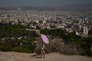 Grecia impone pausas laborales mientras una ola de calor afecta al país