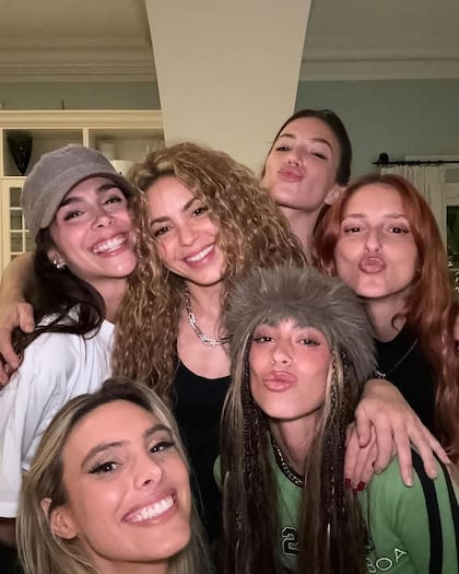 Greeicy tiene una excelente relación con otras cantantes latinas como Shakira y Tini Stoessel