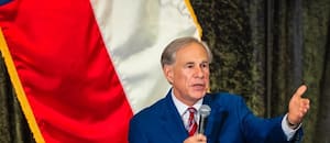 Greg Abbott blinda las elecciones en Texas e insiste con una advertencia para los votantes en 2026