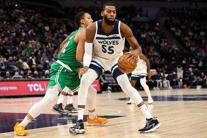 Greg Monroe encontró una chance con la camiseta de los Wolves