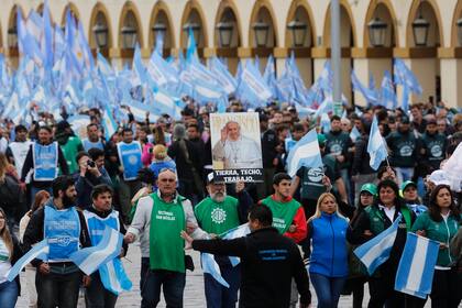 Gremialistas, ayer, en la misa celebrada en la Basílica de Luján