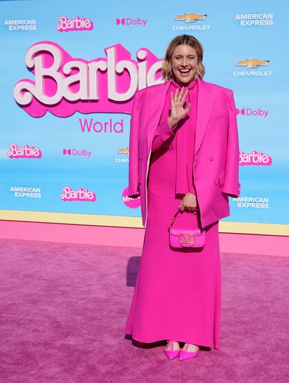  Greta Gerwig, divertida en la premiere de Barbie