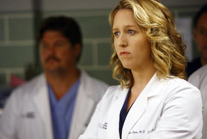 No todos criticaron a Dempsey, la actriz Brooke Smith habló bien de él porque salió en su defensa cuando su personaje tuvo que despedirse de la serie