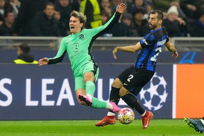 Griezmann se lesionó durante el partido con Inter en Milán, por la ida de los octavos de final de la Champions League