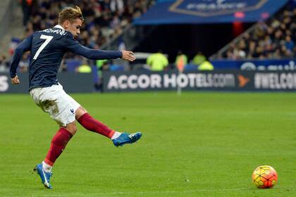 Griezmann jugó el amistoso entre Francia y Alemania, previo a los ataques que sacudieron París