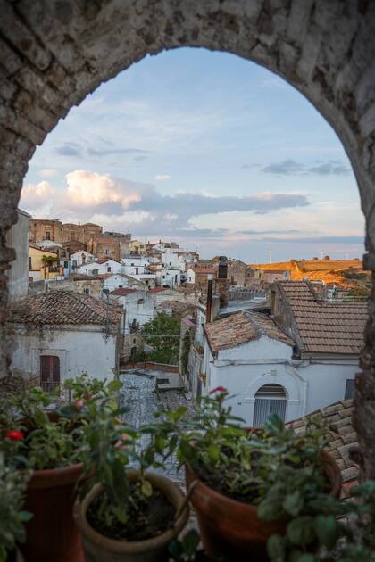 Grottole desde uno de los arcos