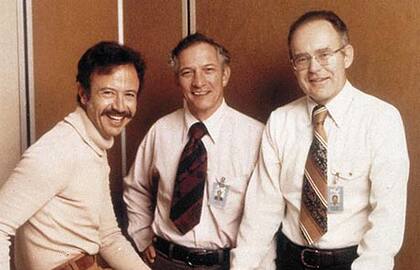 De izquierda a derecha, Andy Grove, el CEO más destacado de Intel, junto a Robert Noyce y Gordon Moore, los dos fundadores de Intel, en 1978 
