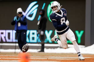 Grunkemeyer lanza para 2 touchdowns y Penn State vence a Clemson 22-10 en el Pinstripe Bowl