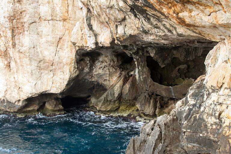 Gruta de Neptuno