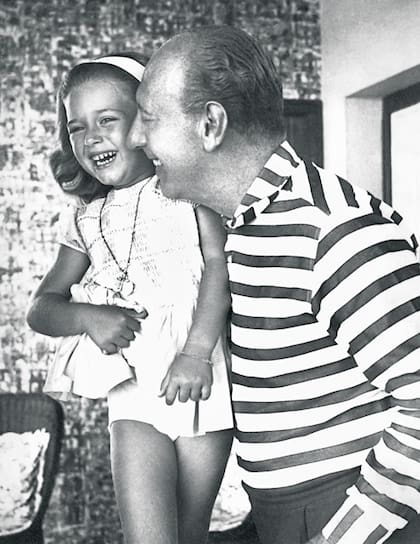 Guadalupe junto a su padre, Roberto Noble, en la casa que tenían en Punta del Este