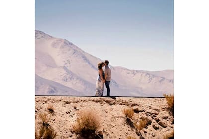 Guadalupe y Adolfo; de fondo, Salta, la linda.