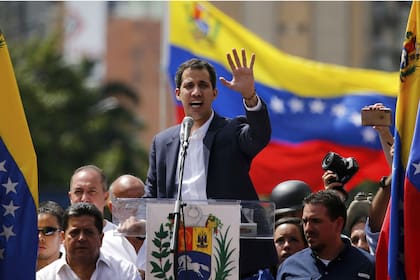 Ayer, Guaidó juró como mandatario interino