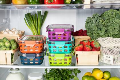 Guardar la fruta en envases herméticos ayuda a que no maduren rápidamente
