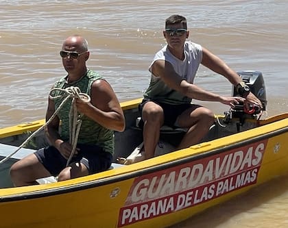 Gustavo y Lautaro son guardavidas del Paraná de las Palmas y se dedican a cuidar este ecosistema