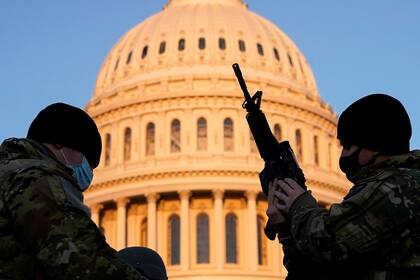 La Guardia Nacional, desplegada ante el Capitolio para evitar disturbios