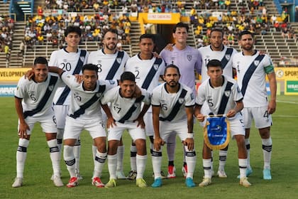 Guatemala se metió entre las cuatro mejores selecciones de la Concacaf y jugará la ronda decisiva