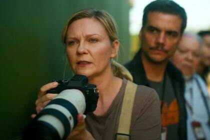 Guerra Civil tiene una duración de 1 hora y 49 minutos