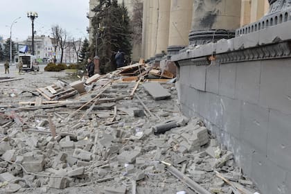 Gran parte del centro de Kharkiv está bajo escombros