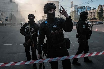 Sin luz en Kiev y otras ciudades tras una serie de ataques rusos